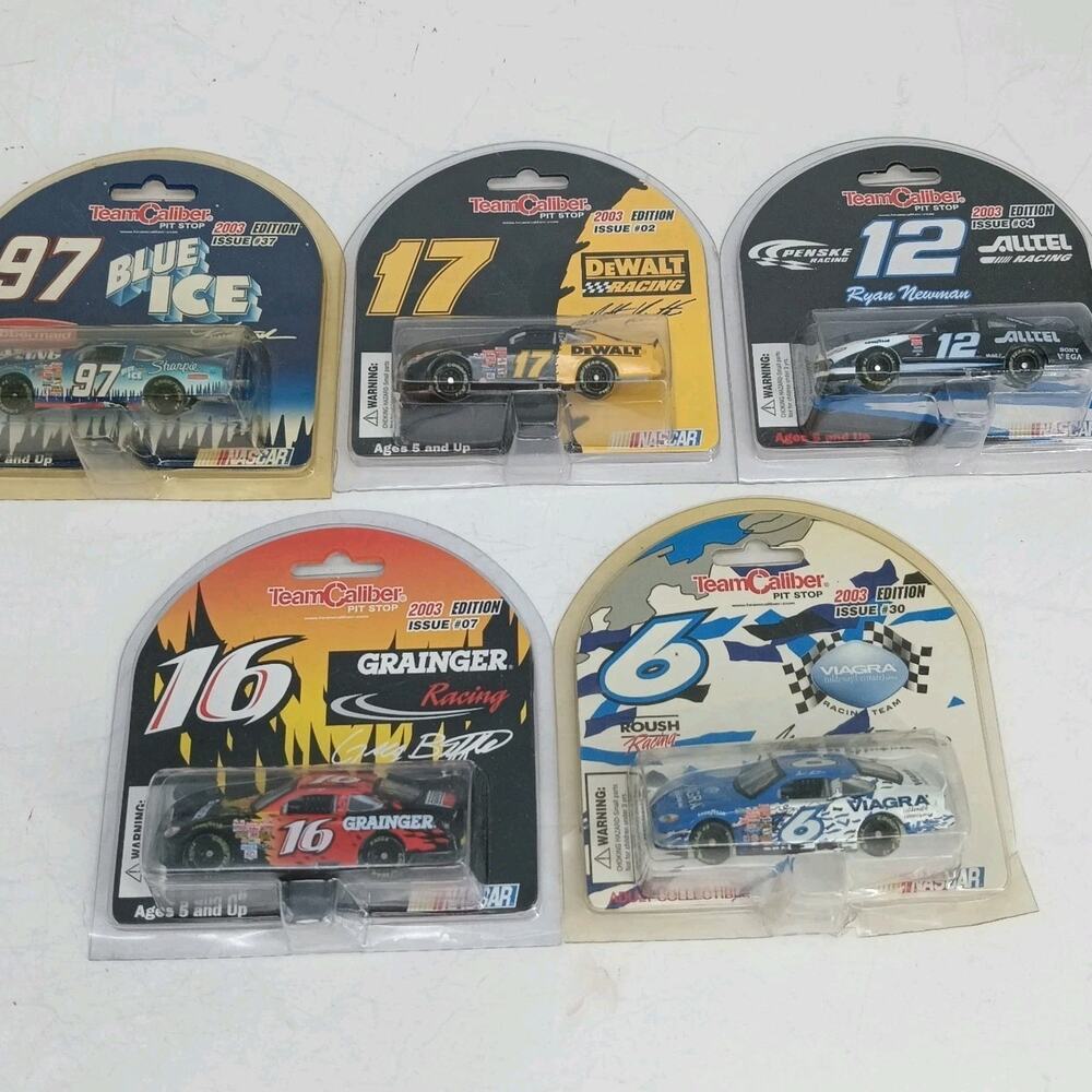 5X 2003 Team Caliber Pit Stop Ford & Dodge 1/64 NEW